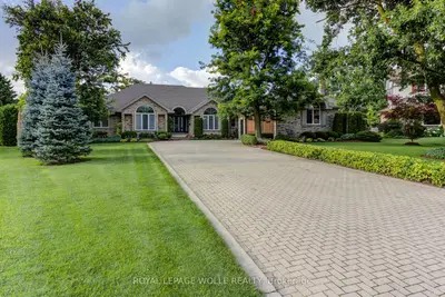14 James Court, Woolwich, On N0b 2m1