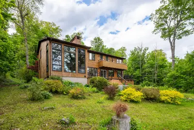 20 Riverside Drive, Kingston, On K7l 4v1