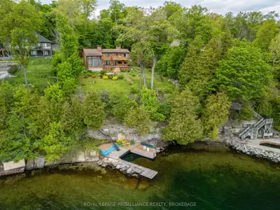 20 Riverside Drive, Kingston, On K7l 4v1