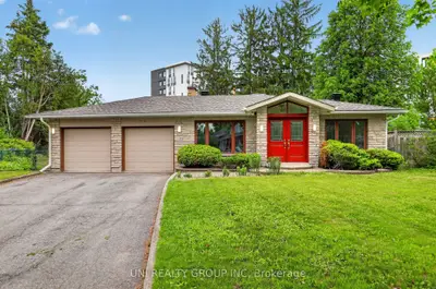2554 Egan Road, Billings Bridge - Riverside Park And Area, On K1v 8n1