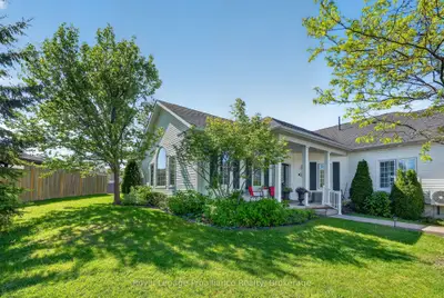 325 Densmore Road 402, Cobourg, On K9a 0e4