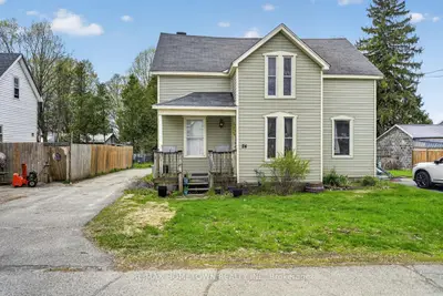 24 William Street, Edwardsburgh/cardinal, On K0e 1e0