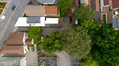 215 Hamilton Road 2b, London East, On N5z 1p9