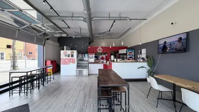 4572 Queen Street, Niagara Falls, On L2e 2l6