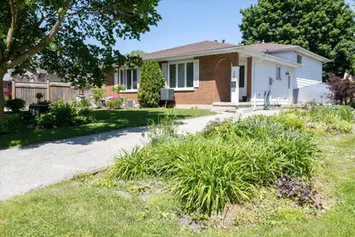 225 Huron Street S, St. Marys, On N4x 1b3