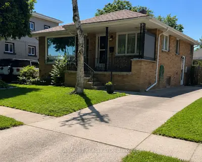 2371 Alexis Road, Windsor, On N8w 3z2