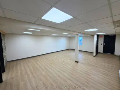 21 Surrey Street W 108 (office 9), Guelph, On N1h 3r3
