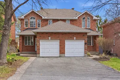 26 Highmont Court, Kanata, On K2t 1b2