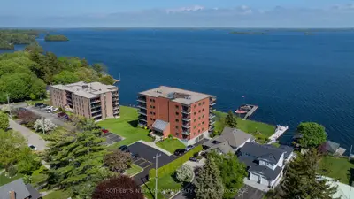 235 South Street S 302, Gananoque, On K7g 1a4