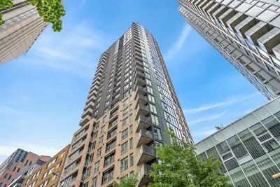 40 Nepean Street 2102, Ottawa Centre, On K2p 0x5