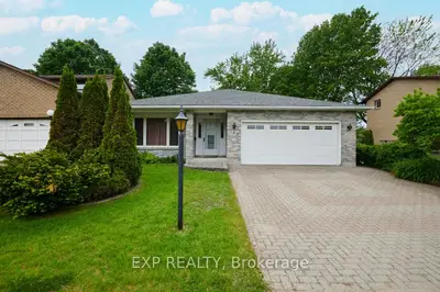 Detached in Brockville