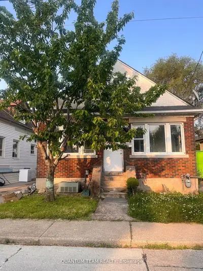 Duplex in St. Catharines