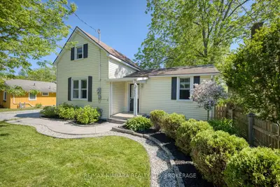 Detached in Fort Erie