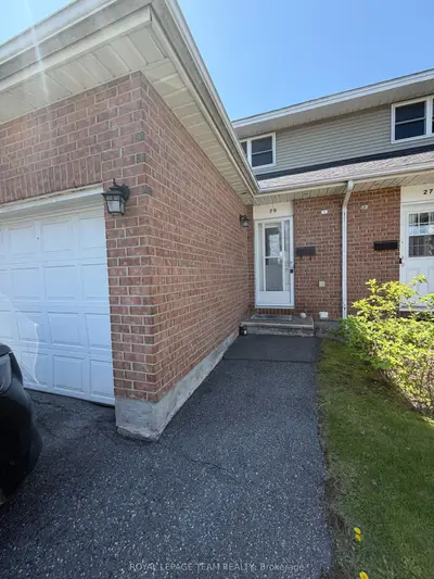 Condo Townhouse in Barrhaven