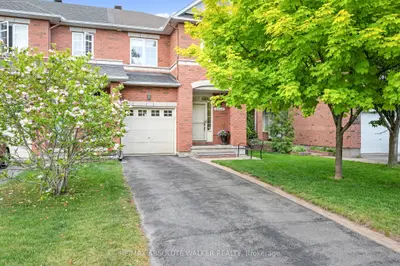 Att/Row/Townhouse in Orleans - Cumberland and Area