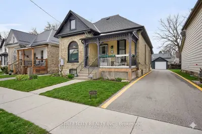 Detached in St. Thomas