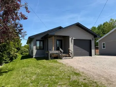 Detached in West Nipissing