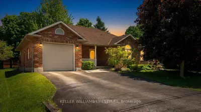 Detached in Lambton Shores