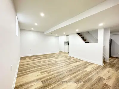 Detached in Welland