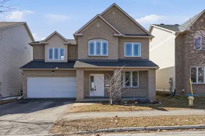 Detached in Hunt Club - Windsor Park Village and Area