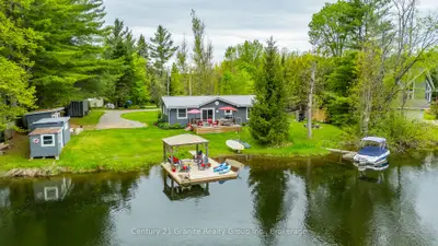 Detached in Minden Hills