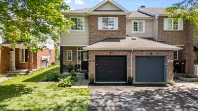 Att/Row/Townhouse in Blossom Park - Airport and Area