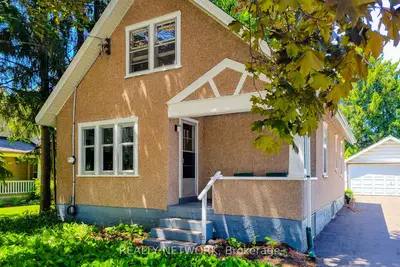 Detached in Hamilton