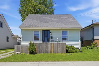 Detached in Fort Erie