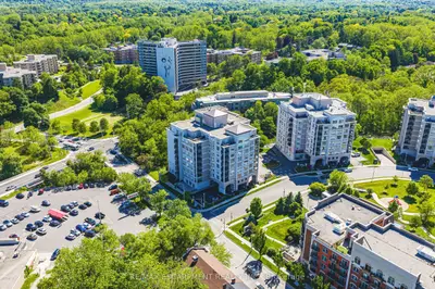 Condo Apartment in Hamilton