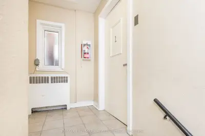 462 Bronson Avenue 1, West Centre Town, On K1r 6j6
