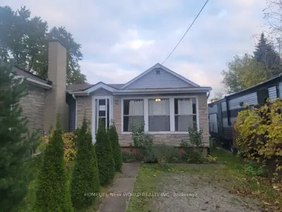 Semi-Detached in Niagara Falls