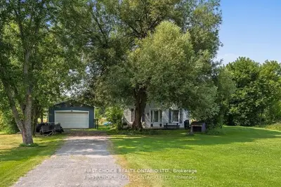 Detached in Kanata