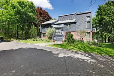 110 Rosebrugh Road, Greater Madawaska, On K7v 3z9