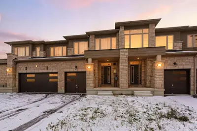 Att/Row/Townhouse in Welland