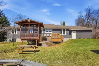 9467 Wellington Rd 124, Erin, On, N0b 1t0