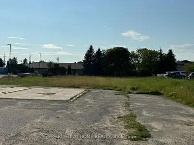 1032 Goderich Street, Saugeen Shores, On N0h 2c2