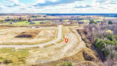 10 Private Berry Drive, Amaranth, On L9v 2t7