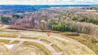 10 Private Berry Drive, Amaranth, On L9v 2t7