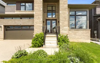 10 Mcgovern Lane, Brant, On N3l 0k3