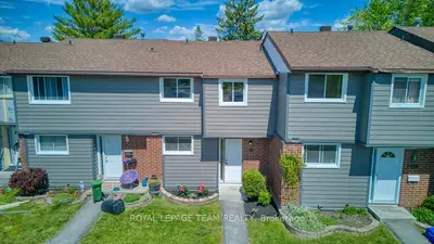 Condo Townhouse in South of Baseline to Knoxdale