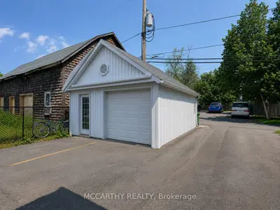 138 Main Street W 108 - Garage, Shelburne, On L9v 3k9