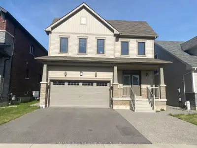 Detached in Thorold