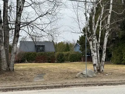 160 Huron Street S, Saugeen Shores, On N0h 2l0