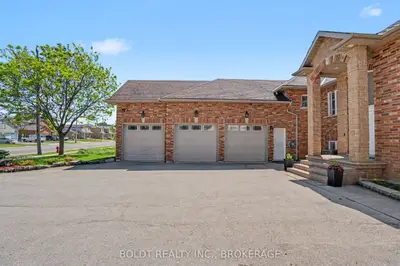 1504 Upper Sherman Avenue, Hamilton, On L8w 1c5