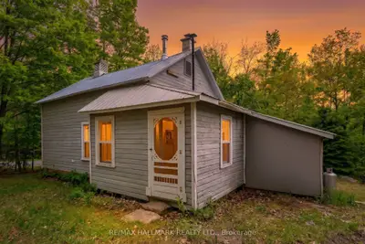 Detached in Minden Hills