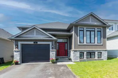 Detached in Belleville