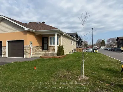 Att/Row/Townhouse in Cornwall
