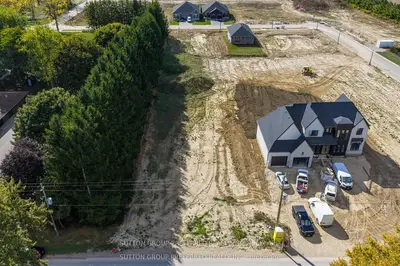 21849 Fairview Road, Thames Centre, On N0m 2p0