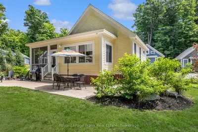 Vacant Land Condo in Prince Edward County