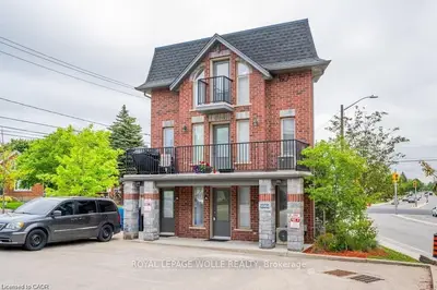 489 East Avenue E A, Kitchener, On N2h 1z7